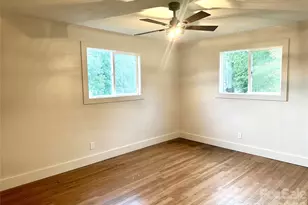 908 E 1st St, Newton, NC 28658 - Photo 13