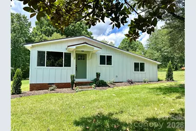 908 E 1st Street, Newton, NC 28658 - Photo 5