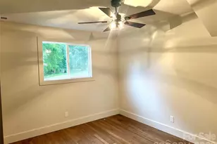 908 E 1st St, Newton, NC 28658 - Photo 25