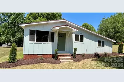 908 E 1st Street, Newton, NC 28658 - Photo 1