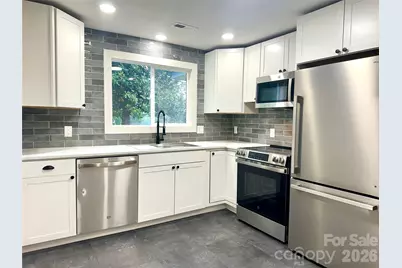 908 E 1st Street, Newton, NC 28658 - Photo 9