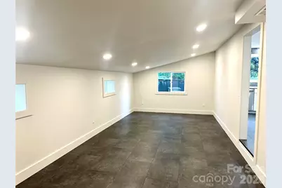 908 E 1st Street, Newton, NC 28658 - Photo 17