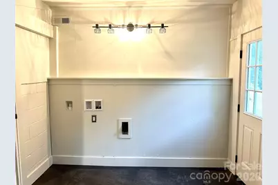 908 E 1st Street, Newton, NC 28658 - Photo 23