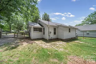 1911 Glenwood St, Kannapolis, NC 28083 - Photo 25