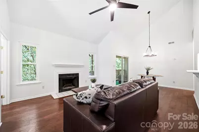 6150 Gray Gate Lane #i, Charlotte, NC 28210 - Photo 5