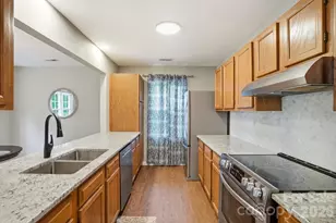 8917 Danson Dr, Charlotte, NC 28277 - Photo 17