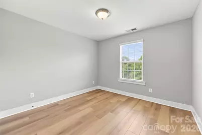 2104 Woodward Avenue, Charlotte, NC 28206 - Photo 25