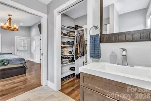 43 Pelzer St, Asheville, NC 28804 - Photo 17