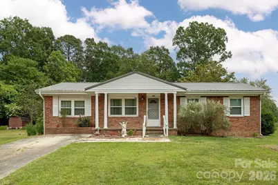107 Maywood Road, Hendersonville, NC 28792 - Photo 1