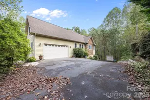 40 Mountain Shadows Dr, Leicester, NC 28748 - Photo 5