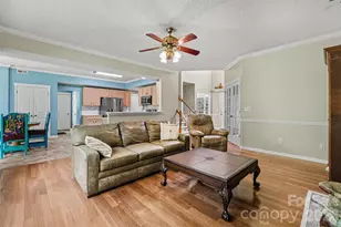 10422 Baskerville Ave, Charlotte, NC 28269 - Photo 7