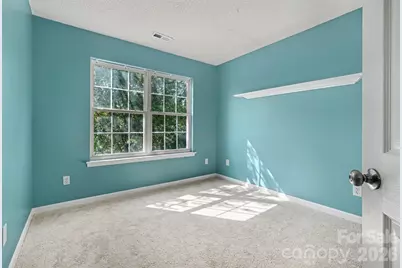 10422 Baskerville Avenue, Charlotte, NC 28269 - Photo 19