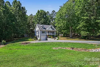 9624 Forest Drive, Charlotte, NC 28216 - Photo 3