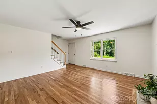 9624 Forest Dr, Charlotte, NC 28216 - Photo 5