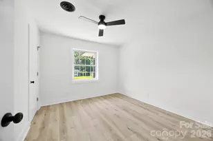5421 Maplewood Ln, Charlotte, NC 28227 - Photo 21