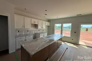 4021 Juno Dr, Charlotte, NC 28215 - Photo 3