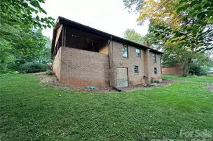 107 Conley St, Morganton, NC 28655 - Photo 9