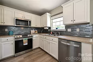 3805 Cassidy Dr, Waxhaw, NC 28173 - Photo 13
