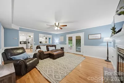 6089 Northlake Drive, Hickory, NC 28601 - Photo 9