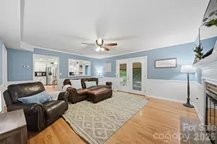 6089 Northlake Dr, Hickory, NC 28601 - Photo 9