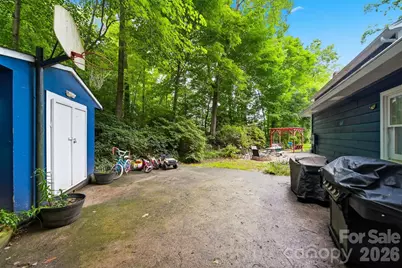 6089 Northlake Drive, Hickory, NC 28601 - Photo 31