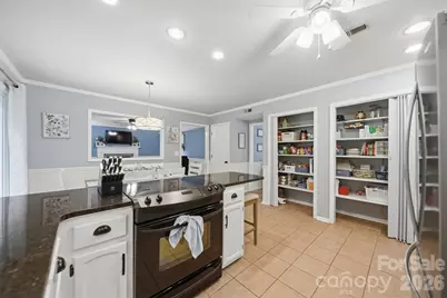 6089 Northlake Drive, Hickory, NC 28601 - Photo 15