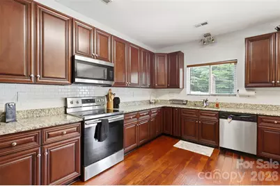 14021 Pinyon Pine Lane, Charlotte, NC 28215 - Photo 9