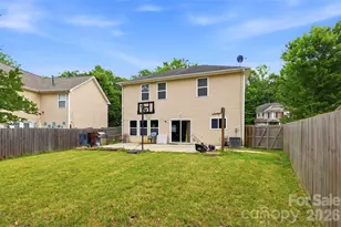 14021 Pinyon Pine Ln, Charlotte, NC 28215 - Photo 25