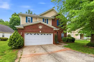 14021 Pinyon Pine Ln, Charlotte, NC 28215 - Photo 1