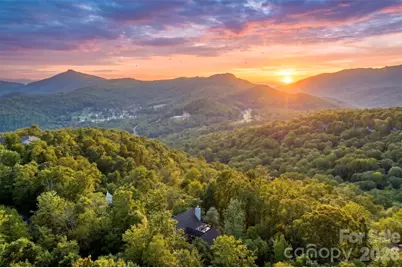 569 Shelter Rock Circle, Sugar Mountain, NC 28604 - Photo 1