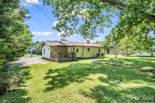 1758 Chase High Rd, Forest City, NC 28043 - Photo 5