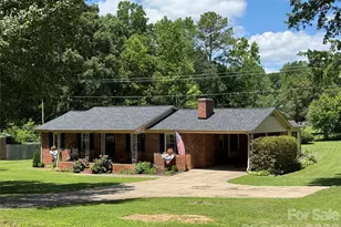 1204 Crowders Mountain Rd, Bessemer City, NC 28016 - Photo 1