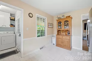 1204 Crowders Mountain Rd, Bessemer City, NC 28016 - Photo 7