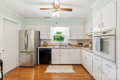 112 Queensbury Road, Winston Salem, NC 27104 - Photo 11