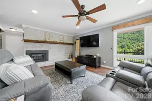2411 Robertson Ln, Lenoir, NC 28645 - Photo 9