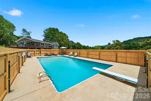 2411 Robertson Ln, Lenoir, NC 28645 - Photo 35