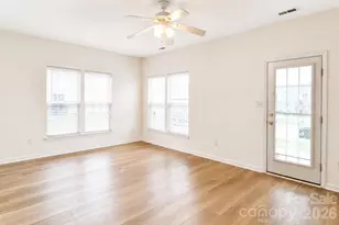 4913 Sunburst Ln, Charlotte, NC 28213 - Photo 11