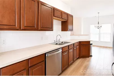 4913 Sunburst Lane, Charlotte, NC 28213 - Photo 9
