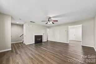 8621 Berrybrook Ln, Charlotte, NC 28269 - Photo 3