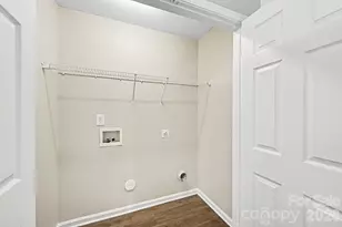 8621 Berrybrook Ln, Charlotte, NC 28269 - Photo 11