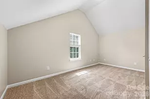 8621 Berrybrook Ln, Charlotte, NC 28269 - Photo 9