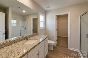 3003 Cres Lk Ln, Charlotte, NC 28214 - Photo 9