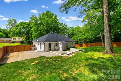 1142 Fox Run Drive, Charlotte, NC 28212 - Photo 37