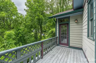 136 Assembly St, Waynesville, NC 28786 - Photo 15