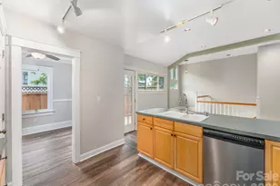 136 Assembly St, Waynesville, NC 28786 - Photo 7