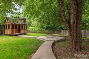136 Assembly St, Waynesville, NC 28786 - Photo 31