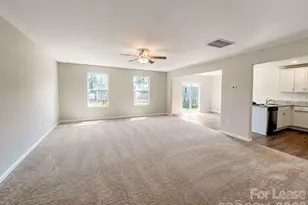 8100 Derby Woods Ln, Charlotte, NC 28214 - Photo 3