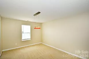 6710 Goldenwillow Dr, Charlotte, NC 28215 - Photo 7
