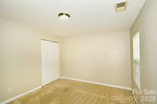 6710 Goldenwillow Dr, Charlotte, NC 28215 - Photo 13
