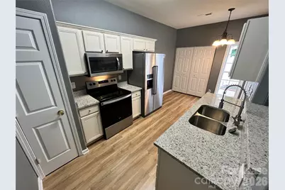 8267 Carob Tree Lane, Charlotte, NC 28215 - Photo 7